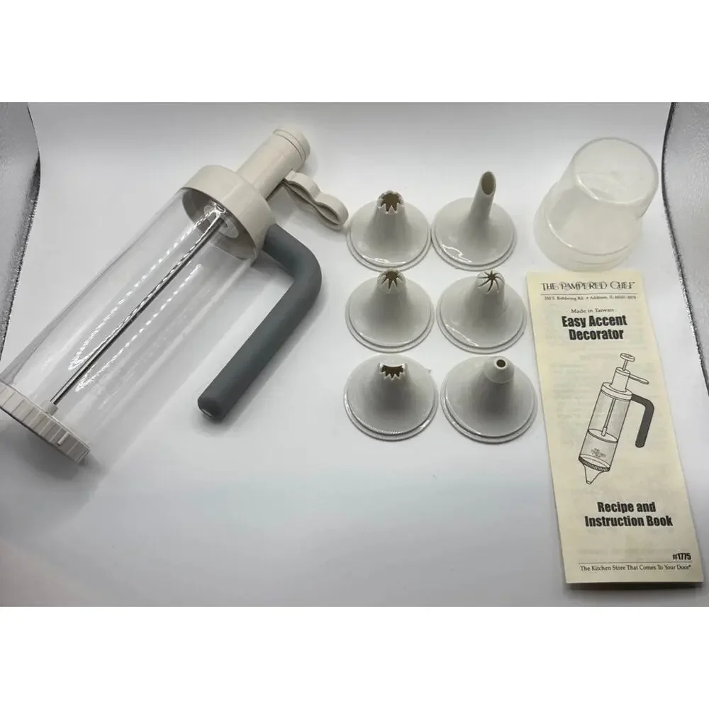 Vintage Pampered Chef Easy Accent Decorator #1775 Unused 6 Tips Original Box 90s